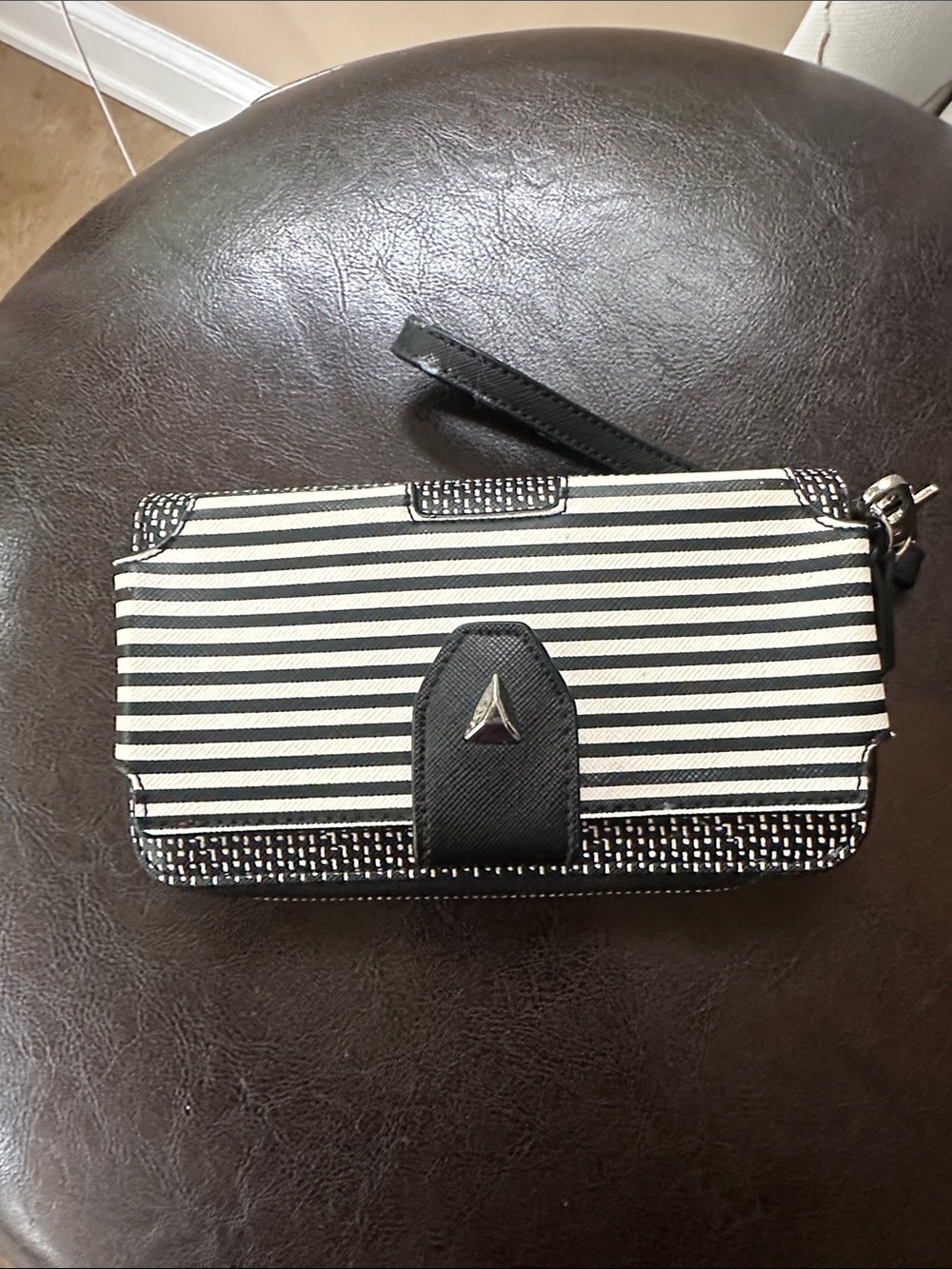 Stella & Dit Black and White Striped Wristlet Wallet